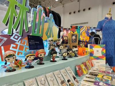 廣西民族博物館文創(chuàng)產(chǎn)品亮相第二屆中國(武漢)文化旅游博覽會(huì)